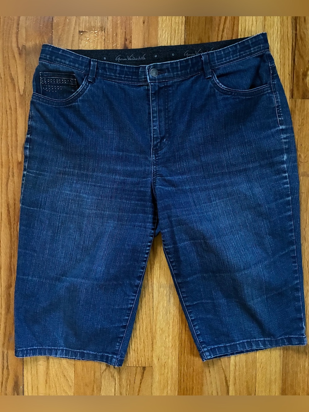 Gloria Vanderbilt Blue Dark Wash Denim Bermuda Shorts Studded Women’s Size 16W